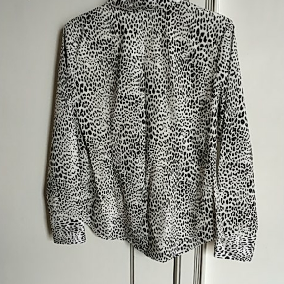 Worthington animal print buttondown blouse - Picture 2 of 3